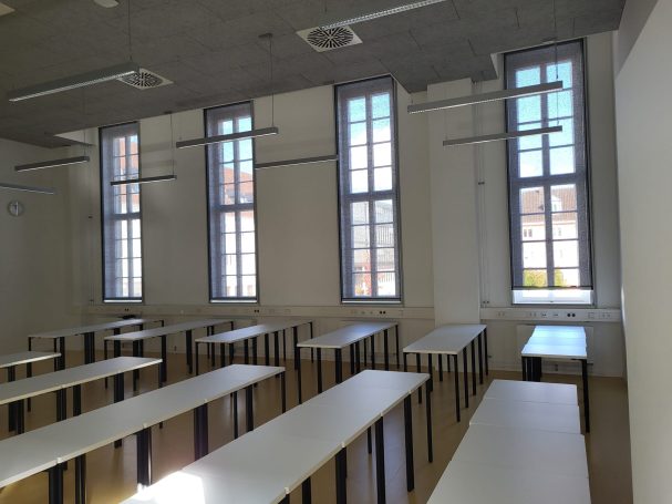 Einrichtung VHS Wolfsburg